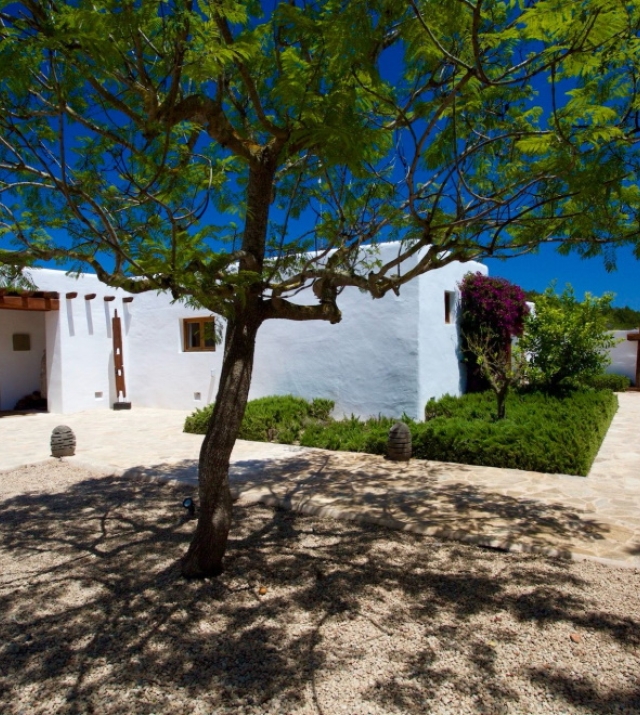 Resa estates Ibiza for sale finca Santa gertrudis entrance.jpg